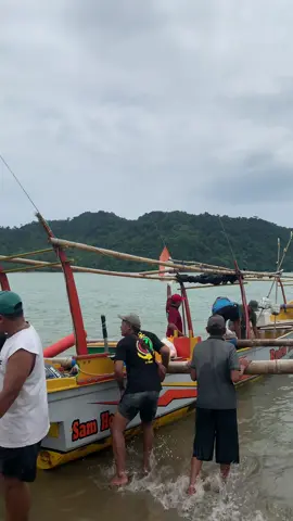 Meluncur cari rezeki, semangat bosku🥰#nelayan #pujiharjo #fyp #xybca #papuma #24j 