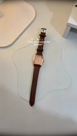Ganda pang gift may box na! ♡ 💫 #watchforwomen #retrowatchforwomen #retrowatch #squarewatch #classywatch 