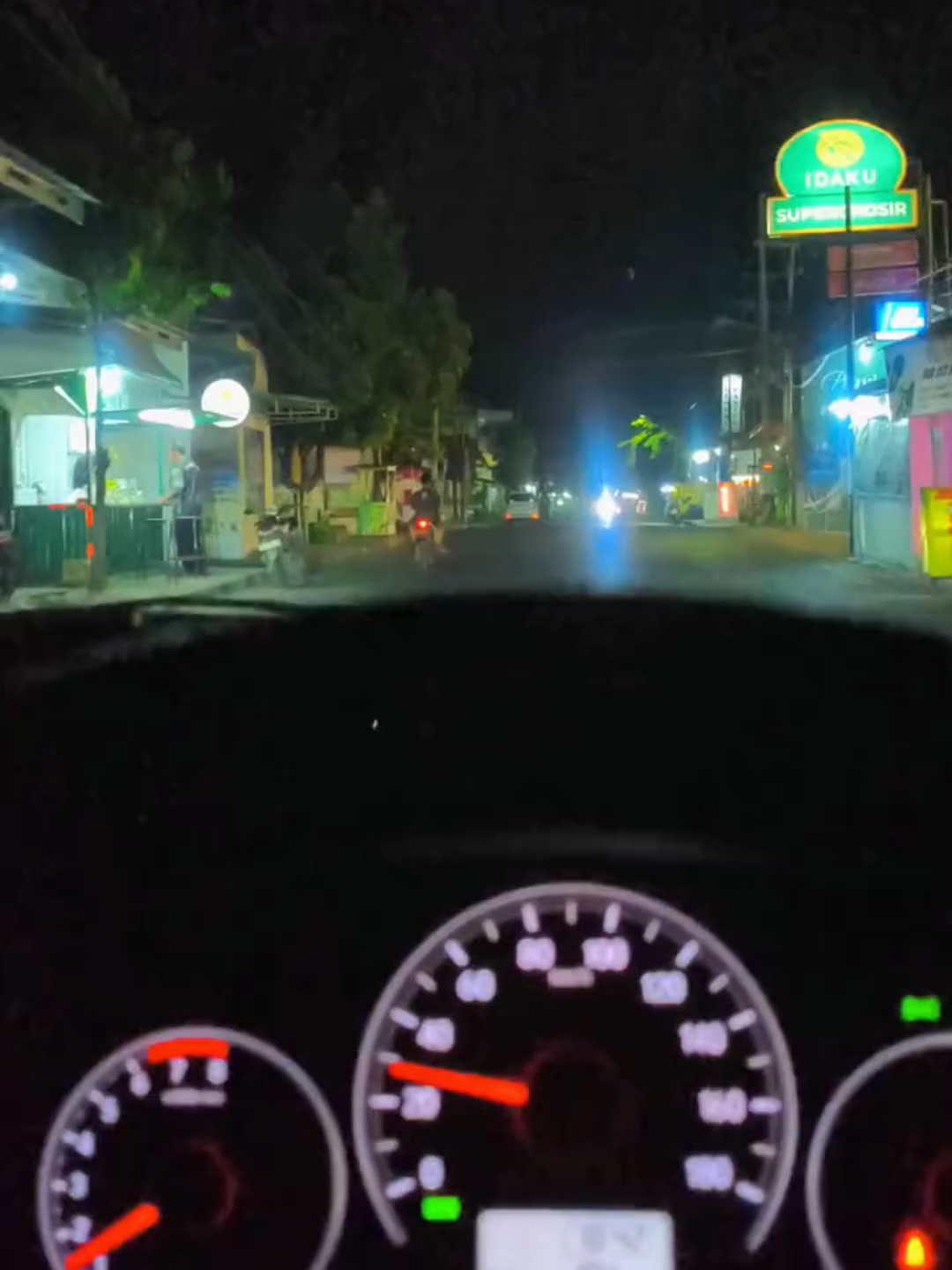 Nyoh buat bahan Storymu malam ini. #mentahannyetirmobil #nyetirmobilpasuruan #pasuruan #pasurauan24jm #vibesmalamhari #pasuruanhits #pasuruankekinian #pasuruan24jam #vibespasuruan #mentahanvideo