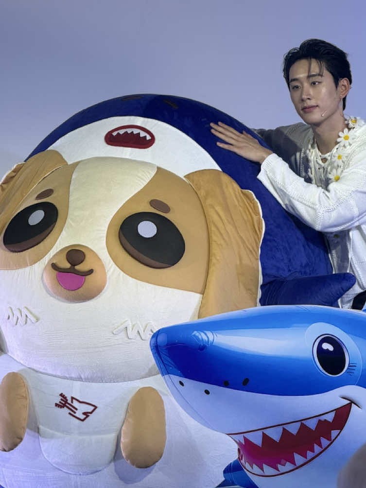 Est, biarpun gede macem buntelan gitu juga anak lu ya 😭🫵🏻 Wesley yang sabar ya nak 🤣🤣 #williamest #williamjkp #est_rvp #fyp #zyxcba 