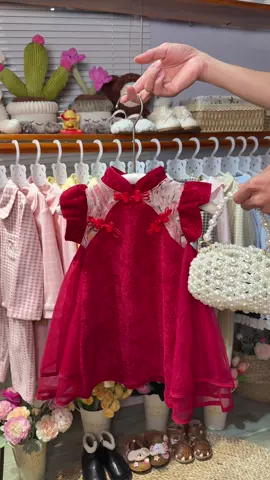 sắc đỏ rực rỡ😍😍 @banhbaostore68 @Bánh Bao Store #banhbaodaily #quanaotreem #xuhuong #vaynoelchobe 