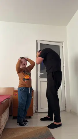 Toată ziua ar cheltui bani 😵 #fyp #casaiubirii #funnyclip #romania🇷🇴 #trending2026 