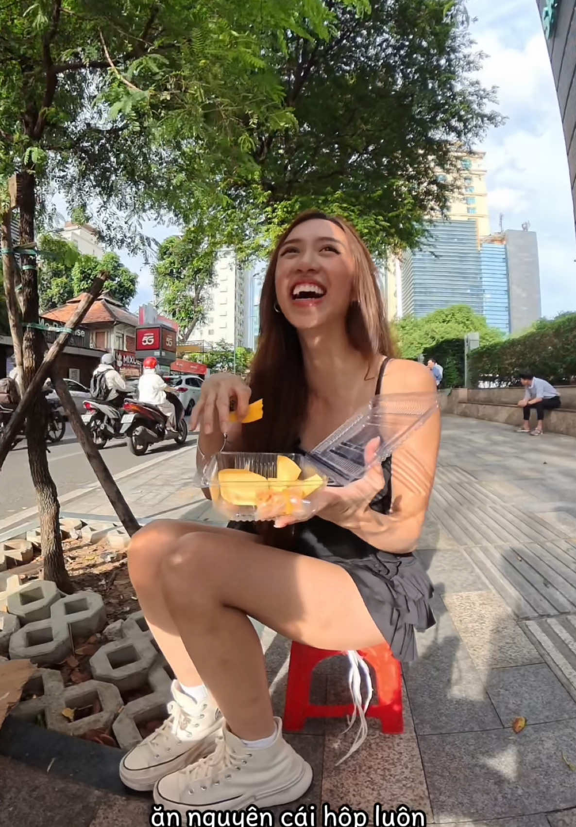 nẫo làm gì vậy #tiktokgiaitri #vietnamese #fypシ #xuhuong #xhtiktok 