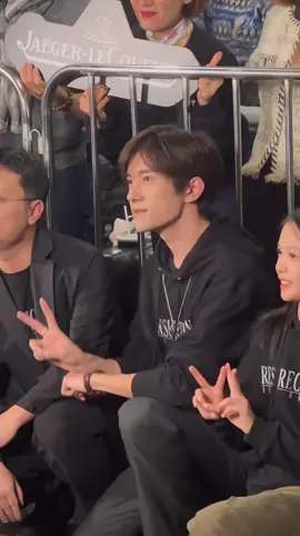 Vốn đã đẹp trai nên quay góc nào cũng đẹp 😚#TFBOYS #tfboys易烊千玺 #dịchdươngthiêntỉ #yiyangqianxi #dichduongthienti 