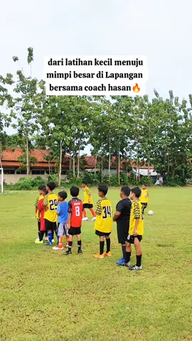 Latihan seru, teman baru, skill naik level dimana lagi kalau bukan di SSB RJC Jrebengkembang bersama coach hasan markoson 🔥 #fyppppppppppppppppppppppp 