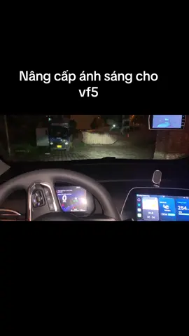 VF5 ánh sáng zin khá yếu, đi đêm hoặc chạy đường đèo rất khó nhìn   nên nhiều anh em lựa chọn nâng cấp lại hệ thống đèn cho an toàn hơn 🔥💡   Giải pháp tăng sáng cho VF5 gồm:   ✨ Bi gầm siêu sáng – lắp ngoài, không ảnh hưởng đăng kiểm   ✨ Bi LED pha/cos – cắt nét đẹp, pha xa – cos rộng   ✨ Trợ sáng lắp thêm – bám đường tốt khi đi mưa, sương mù   🔧 Lắp đặt chuẩn điện, không cắt dây, không báo lỗi hệ thống   Sau nâng cấp, ánh sáng sáng gấp 3–5 lần so với đèn zin:   – Nhìn đường rõ ràng hơn   – Đi đêm tự tin hơn   – Không chói xe đối diện   – An toàn tuyệt đối khi vận hành   VF5 nhỏ gọn nhưng đi đêm vẫn phải sáng mạnh để yên tâm.   Lựa chọn bộ tăng sáng phù hợp sẽ khác biệt hoàn toàn khi di chuyển buổi tối.   📍 Thắng Nguyễn Auto – Lô 86-87 TDP Tiên Phú – P. Văn Phú – TP Lào Cai   ☎️ 0989 562 621   #vf5 #nangcapanhSang #bigam #livefest2025 