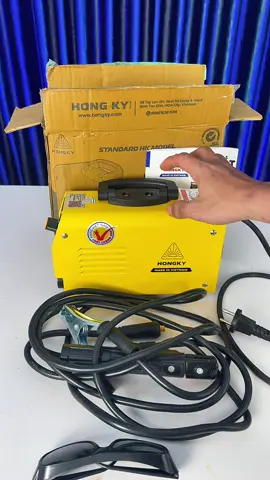 Máy hàn que mini Hông ký . Kéo 10 que 3 ly2 liên tục