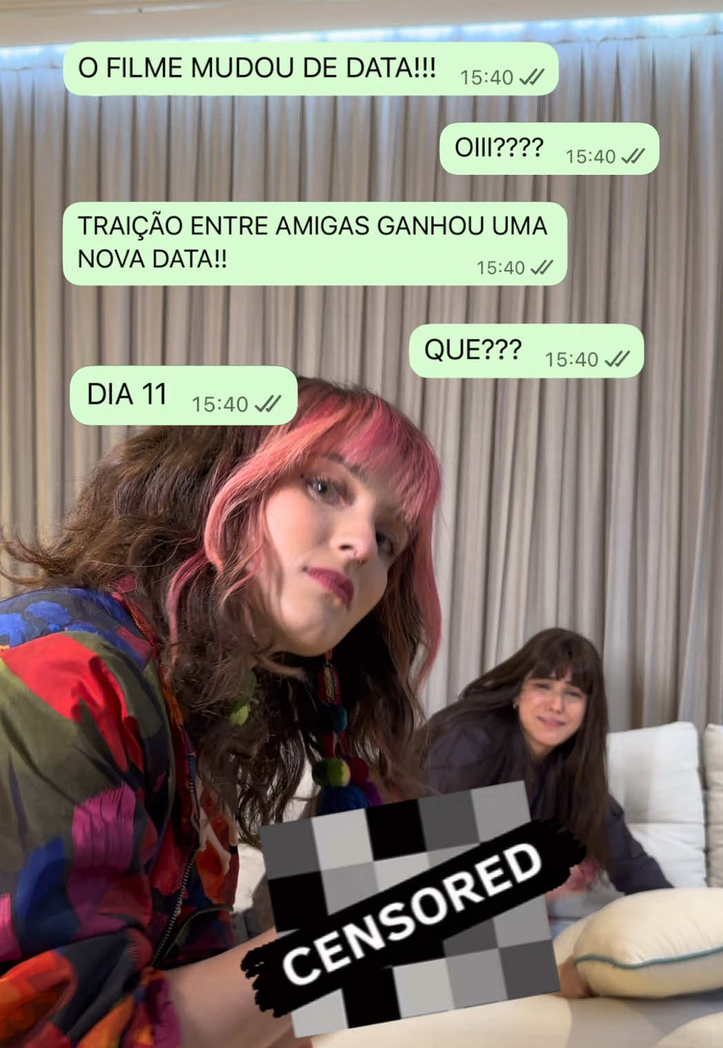 ELA NÃO VEM MAIS, BRASIL? Calma! Vocês só vão precisar esperar mais um pouquinho para conhecer Penélope e Luiza 👠🐈‍⬛ Avisem todo mundo que ganhamos uma nova data: 11 DE DEZEMBRO!  Traição Entre Amigas, dia 11 de dezembro, somente nos cinemas! 🍿