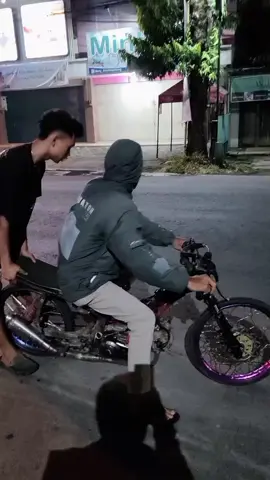 tong di pikiran ayana bisi isukk mikiran naon☹️