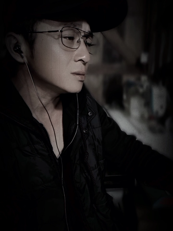 Trả lời @nga.trn324 Đời anh vương chữ lỡ,..lỡ đắm say lỡ yêu đậm sau, minh họa lại cảm xúc bài hát rất hay và nhiều cảm xúc tặng chị. cảm ơn chị 💕#gioemkhocnuocmatailau #xuhuongtiktok #fyp 