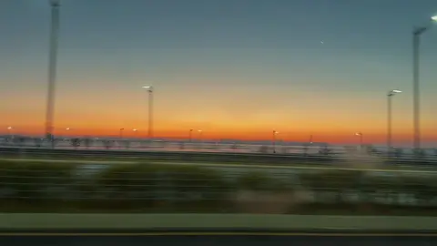 Về nhà, nơi mọi cơn bão đều ở sau cánh cửa 🏡