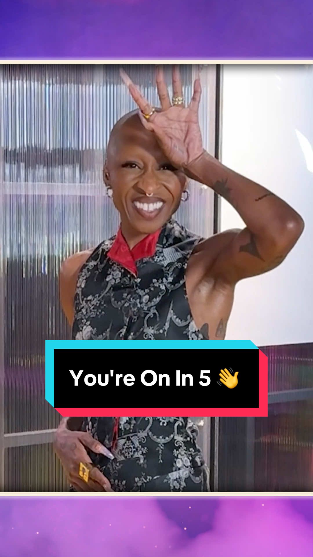 Cynthia Erivo you're on in 5 👋 #WickedForGood #CynthiaErivo #KellyClarkson #Wicked 