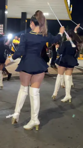 yahaira belleza #destacar #bastoneras #videos #bandas 