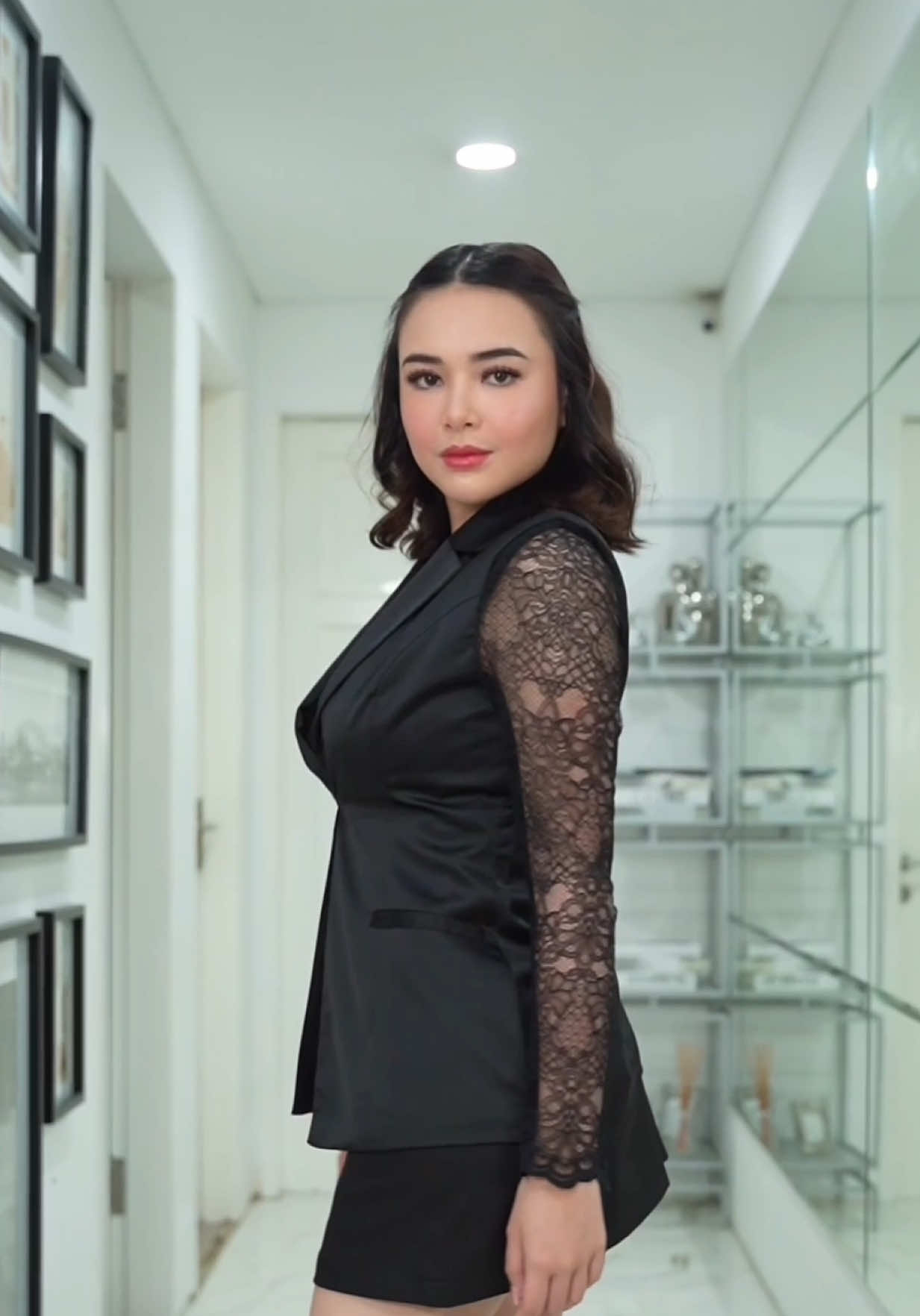 Tresemee tolong jadikan gw model runaway JFW tahun depan, gak mau tau titik 🫨🫢  #TRESemmeIndonesia @TresemmeID 