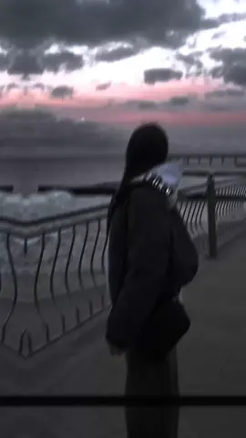 مديت ايدي للصلح🙂🫲🏻#لمصممه_سيلين❤🙇🏻‍♀️ #fypシ #fypシ #foryoupage #عمتك_فصعونه_🥹✨ #فيديوهاتي_تصاميمي🎶🎬 #فيديو_ستار🚸🔥 #شعب_الصيني_ماله_حل😂😂