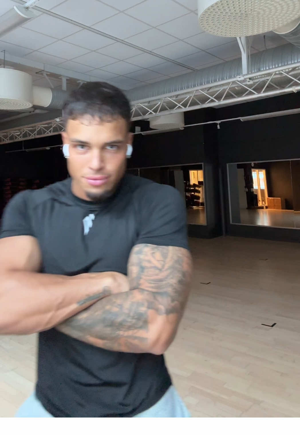 fits im rocccin in da jimm @sigmathebrand  make sure to check em out on instagram!  #foryou #fyp 