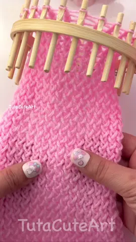 DIY Round Loom for Easy Knitting . #DIY #craft #tutacuteart #diycraft #christmas 