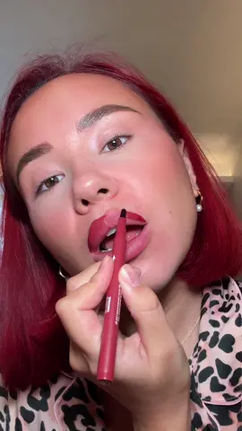 #grwm ASMR 10 minutes makeup❤️ . Products: • @SKIN1004 US Probio-Cica Intensive Ampoule • @Bondi Sands Skincare Self Tan Drops • @Benefit Cosmetics Precisely, My Brow Pencil “3.75” • Mighty Fine Brow Pen “3.75” • @Huda Beauty Faux Filter Concealer “Coconut Flakes” • Blush Filter “Latte” & “Sunset Lychee” • Easy Bake DUO “Cherry Peach” • Lip Contour Stain “Cinnamon” • Faux Filler Jelly Oil “Juicy Pink Lady” • @SHEGLAM Volume & Length Waterproof Mascara “Burgundy”