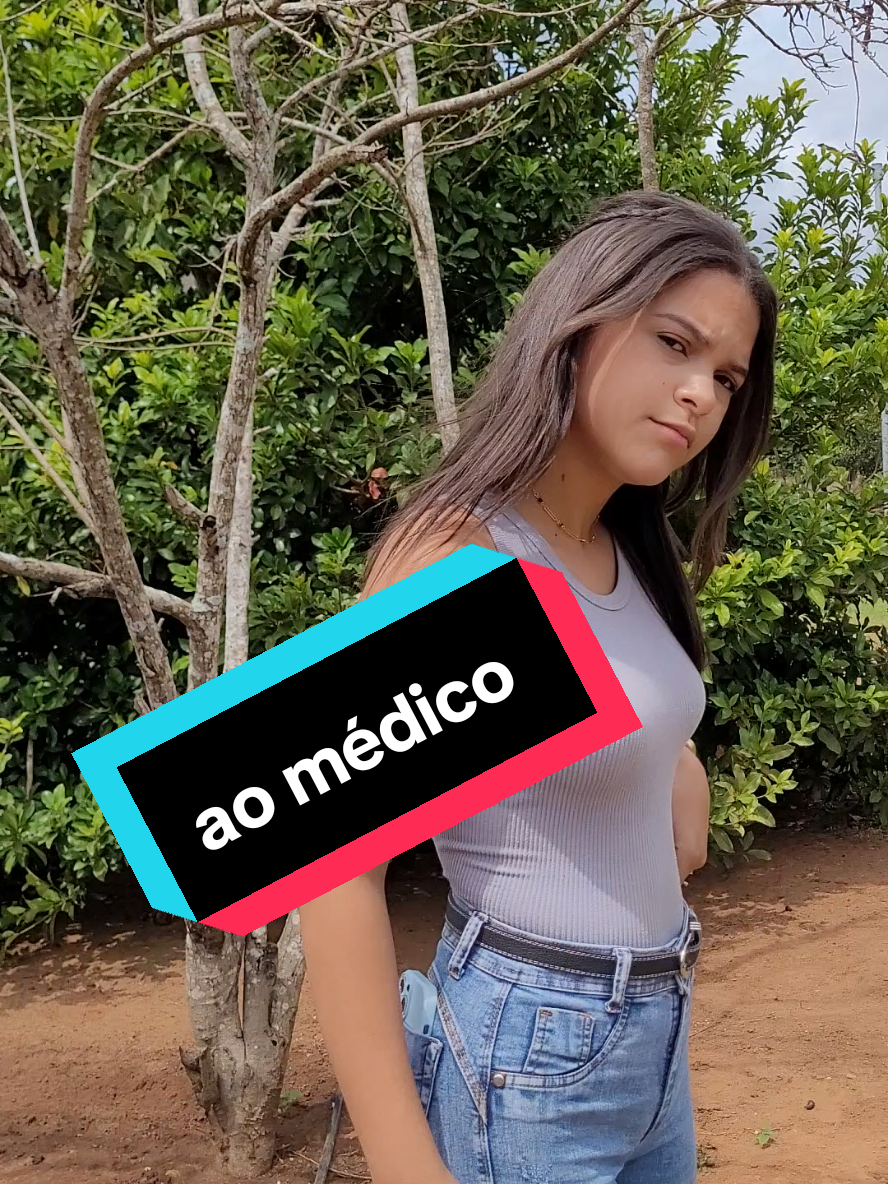 funcionária pedi pra levar o filho#hatandmustache 