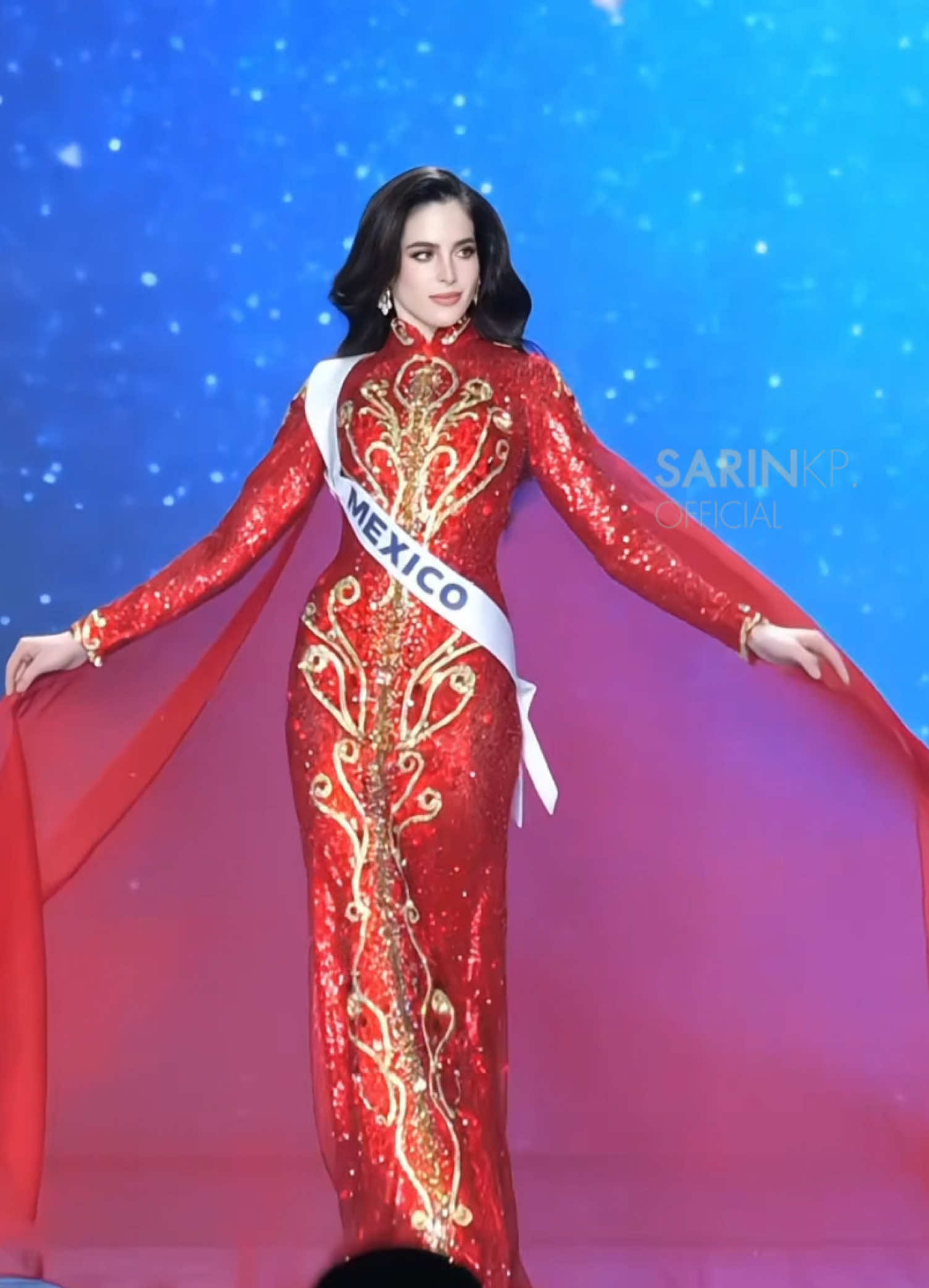 Evening gown competition of Miss Universe 2025 : Mexico “Fatima Bosch” 🤍✨🇲🇽 . @fatimaboschofficial  #missuniverse  #missuniverse2025  #missuniversemexico  #fatimabosch  #sarinkp 