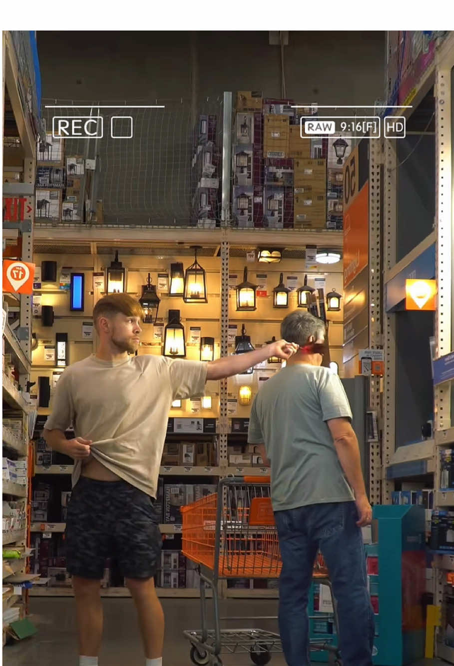 🤣🤣🤣 #scare #funny #viral #fyp #prank 