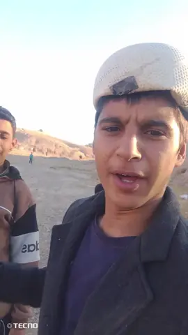 ######انا ابي صلعه هنت ابي خليفه واصبح من فرقتي انت هو بالنعال