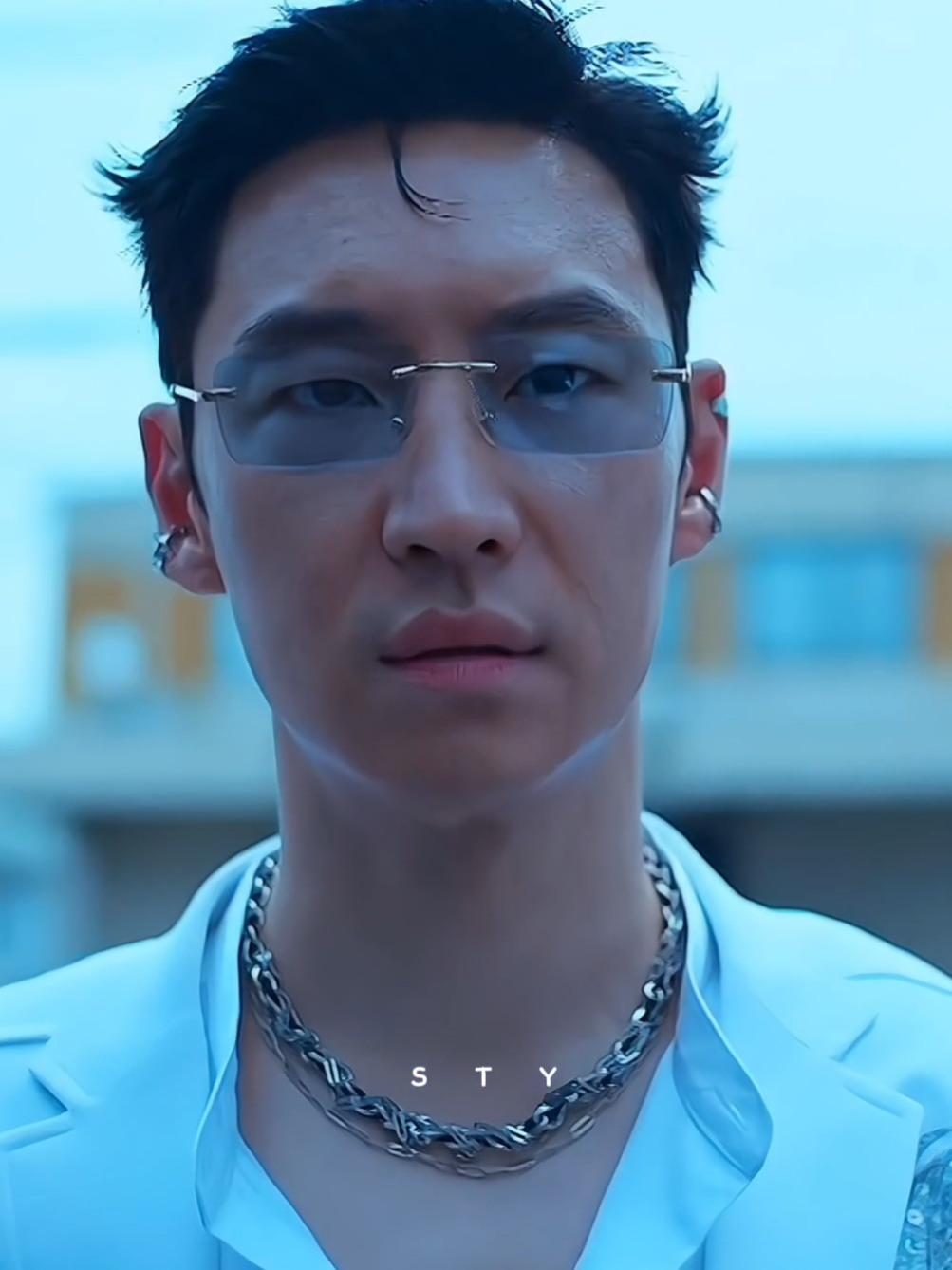 penyempurnaan fashion adalah wajah 😎 #TaxiDriver3 #Kdrama  eps 1 udah tayang di viu ya 