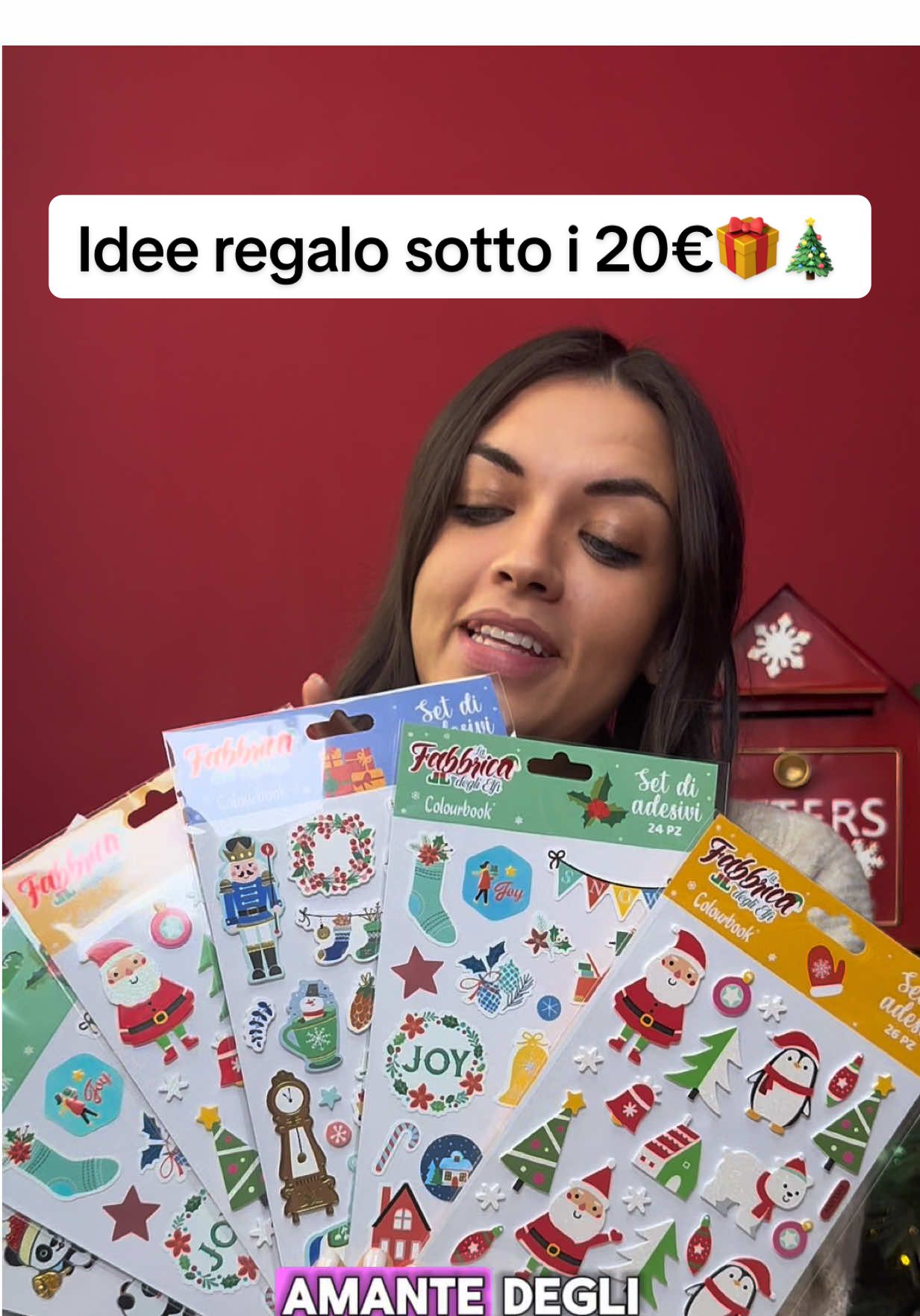 Trova il regalo perfetto per gli amanti del Natale🎅🎁 Visita il sito Colourbook.it o le migliori cartolerie 🛍️  #christmasgiftideas #colourbook #christmas #regalidinatale #neiperte 