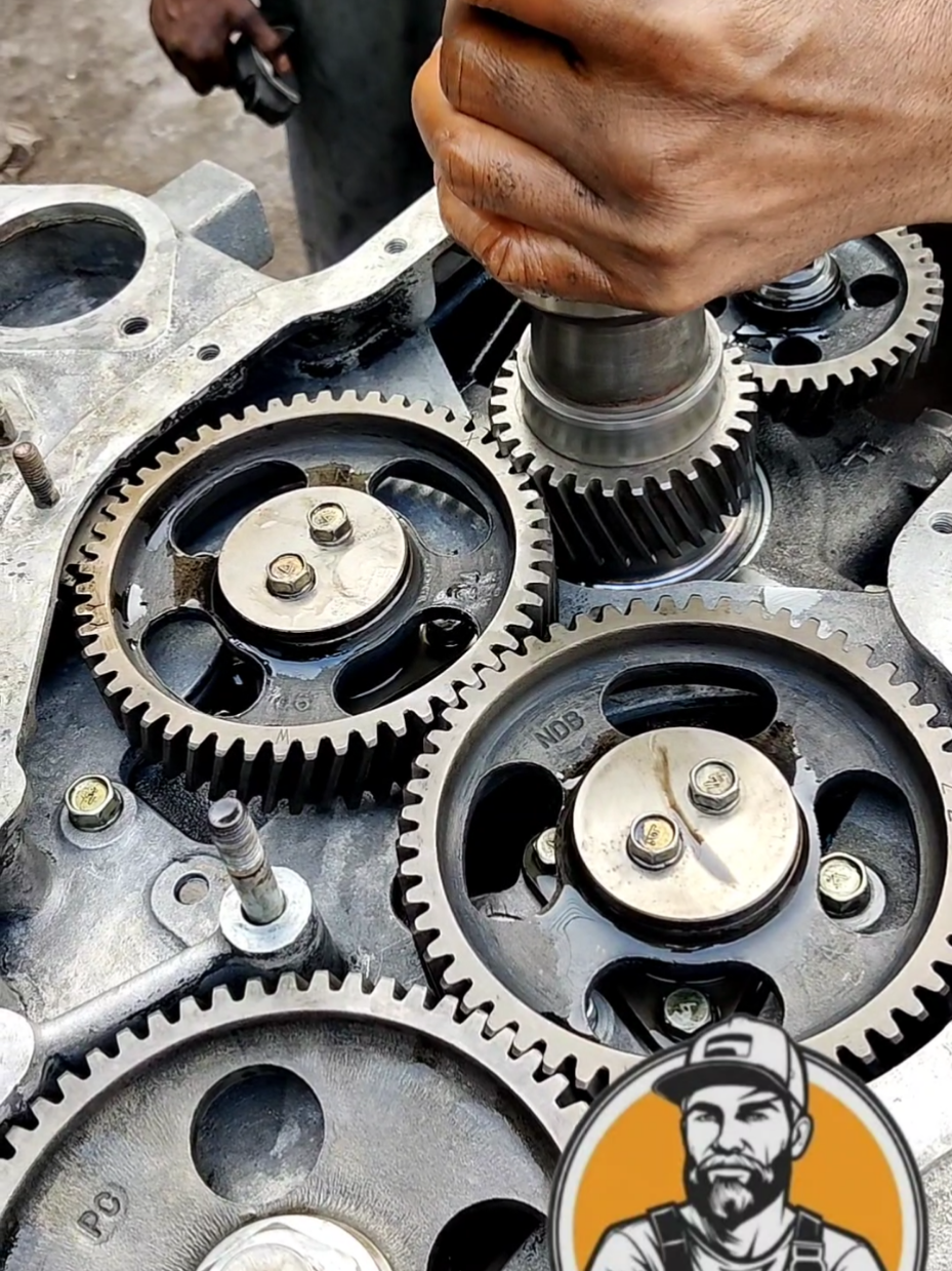 engine timing set #shorts #engine #mechanic #mechanical #short 