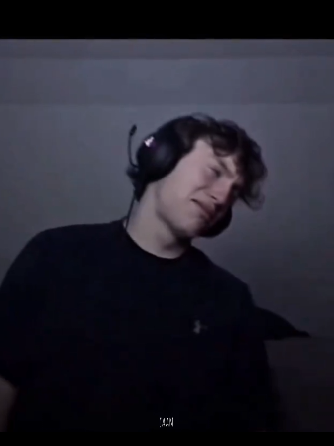 සදවතියේ....! ❤️‍🩹 #fyp #sadawathiye #edits #song #mindset 