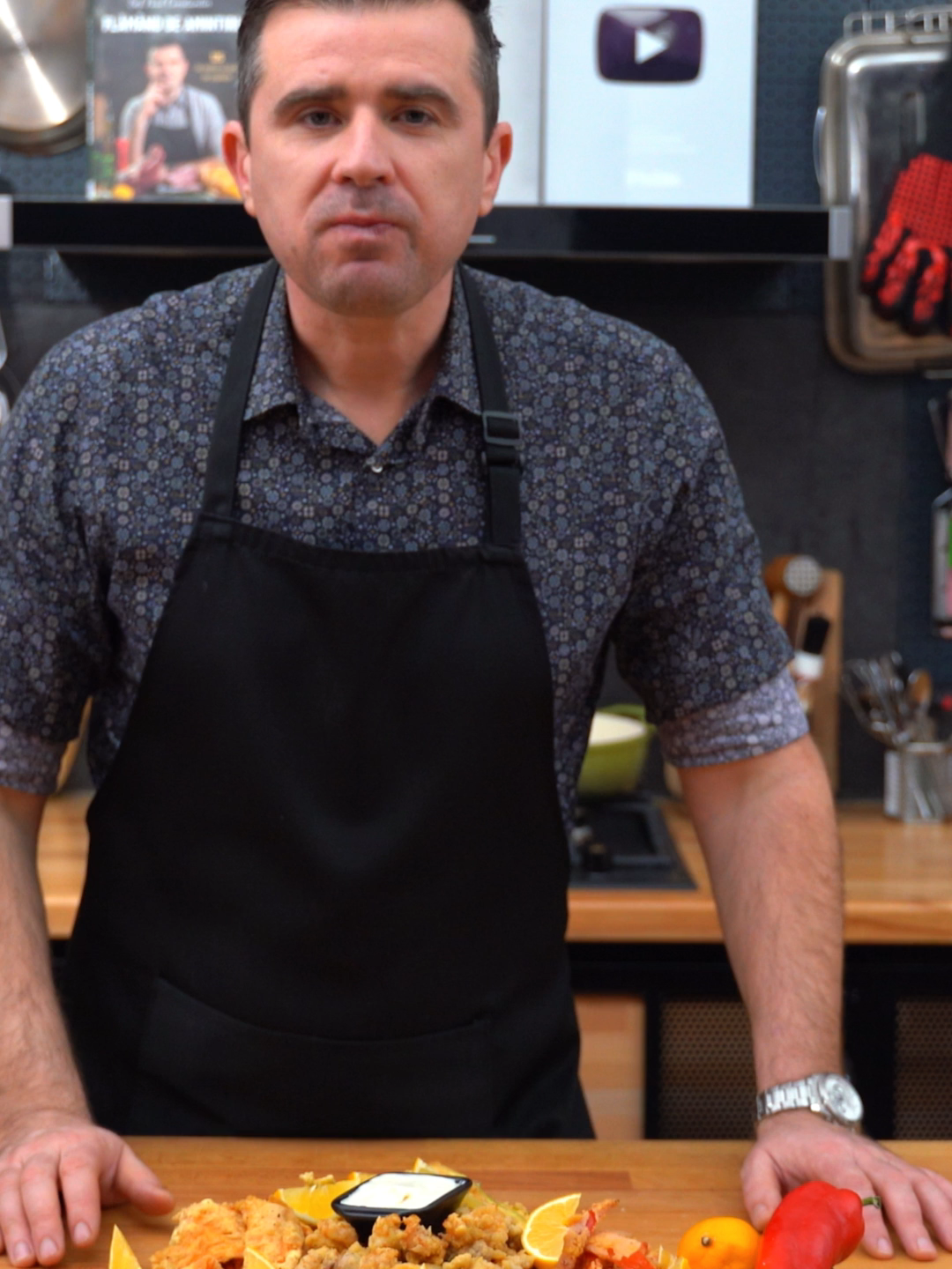 ⚠️ Îmi era poftă de ceva crocant și să mă ducă cu gândul o un loc mai călduros... așa că am făcut Fritto Misto. Am combinat legumele de prin frigider cu o pungă de calamari, creveți și caracatiță baby și uite ce a ieșit. Voi mâncați fructe de mare?