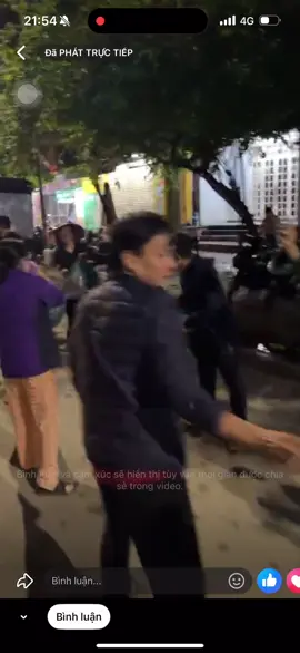 Bà con Huế lúc này, rất nhiều tình cảm đang được vận chuyển lên xe hướng về Phú Yên .Dù vừa vượt qua 4 đợt lũ nhưng mọi người vẫn dành nhiều tấm lòng đến Phú Yên khó khăn hơn lúc này..Tuyệt vời quá Huế của tôi🫶🏻🫶🏻