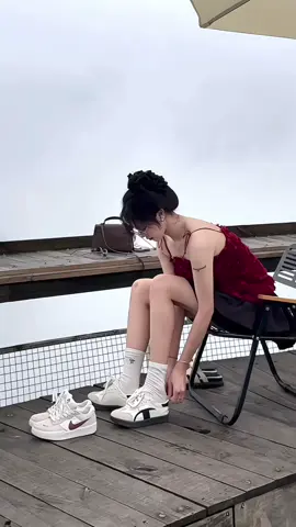 View này lạ thế #sneakers #giay #xuhuong 