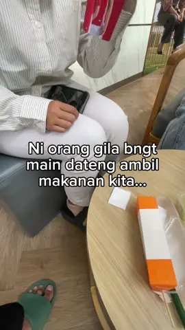 ada gitu orang kaya gini? #fyp #pembesihwajah #bebasdaki #mukasegerbersih #fyppppppppppppppppppppppp 