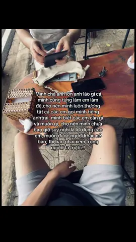 Mình chả anh lớn anh láo gì cả, mình cũng từng làm em làm đệ,cho nên mình luôn thương tất cả các em gọi mình tiếng anhzai, mình biết các em cần gì và muốn gì, cho nên mình chưa bao giờ suy nghĩ là lợi dụng các em, muốn được người khác nể bạn, thì bạn phải xem trọng người ta trước. #song #đời #jet #xh #zxycba 