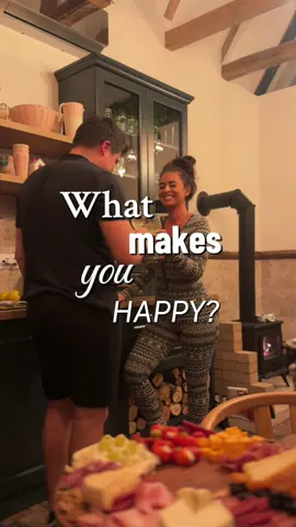 A cozy weekend in a cabin in the mountains, completely disconnected from the world. 🛖⛰️😌  📍 @Adapost_transalpina  #cabin #mountain #nature #romanian #viralvideos 