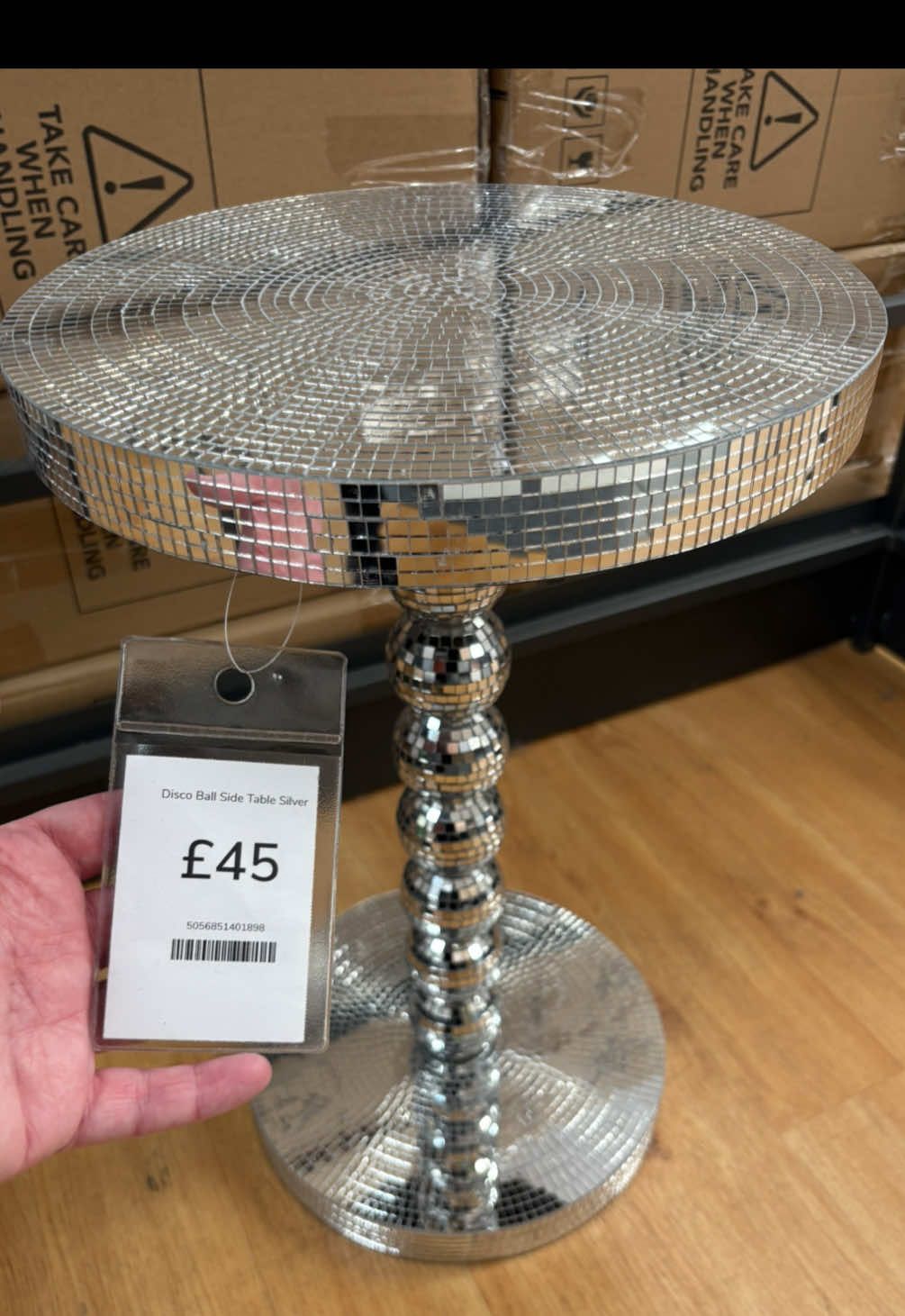 Fab disco ball side table spotted in Dunelm 😍🪩 
