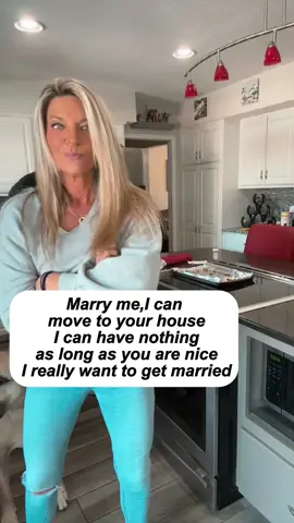 #alonetiktok#divorcewomen#livingalone#singlelady#iloveyou 