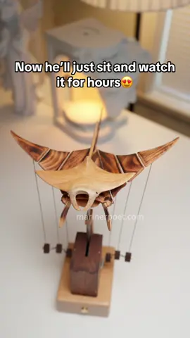 They’ll fall in love…#handmadegifts #oceanlover #mantaray #christmasgiftideas #woodart 