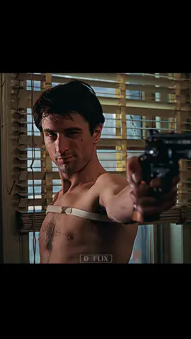 Toute ma vie, j'ai été suivi par la solitude 😞 #robertdeniro #martinscorsese #taxidriver #onregardequoi #edit 