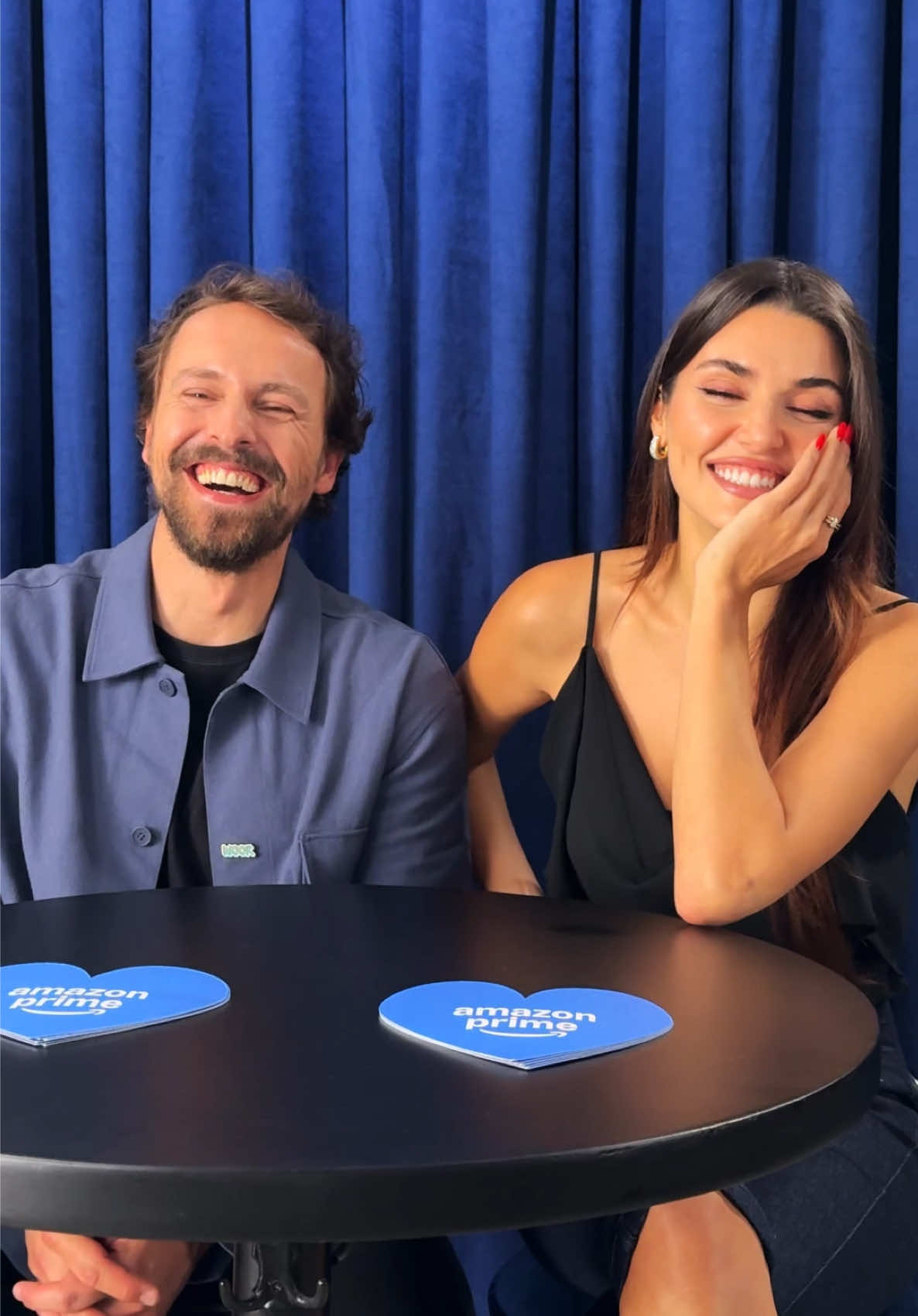 Kalbimi çalan bu ikiliyi bulunca kalp hakkında sorular sormalıydım 💘💓💞💖💕 İki Dünya Bir Dilek 25 Kasım'da yayında! #İkiDünyaBirDilek #MetinAkdülger #HandeErçel #PrimeVideoTürkiye 