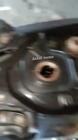 cara mengeluarkan kotoran dari tangki motor#creatorsearchinsights#viraltiktok #bengkelmotor #motor 