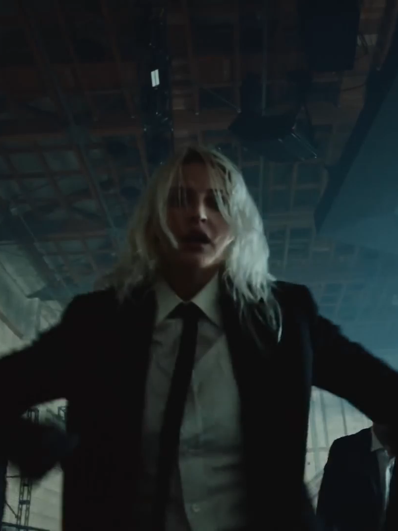 Linkin Park - One Step Closer vs Two Faced (Mashup) #linkinpark #emilyarmstrong #chesterbennington #mikeshinoda #edit #fyp #foryou #numetal