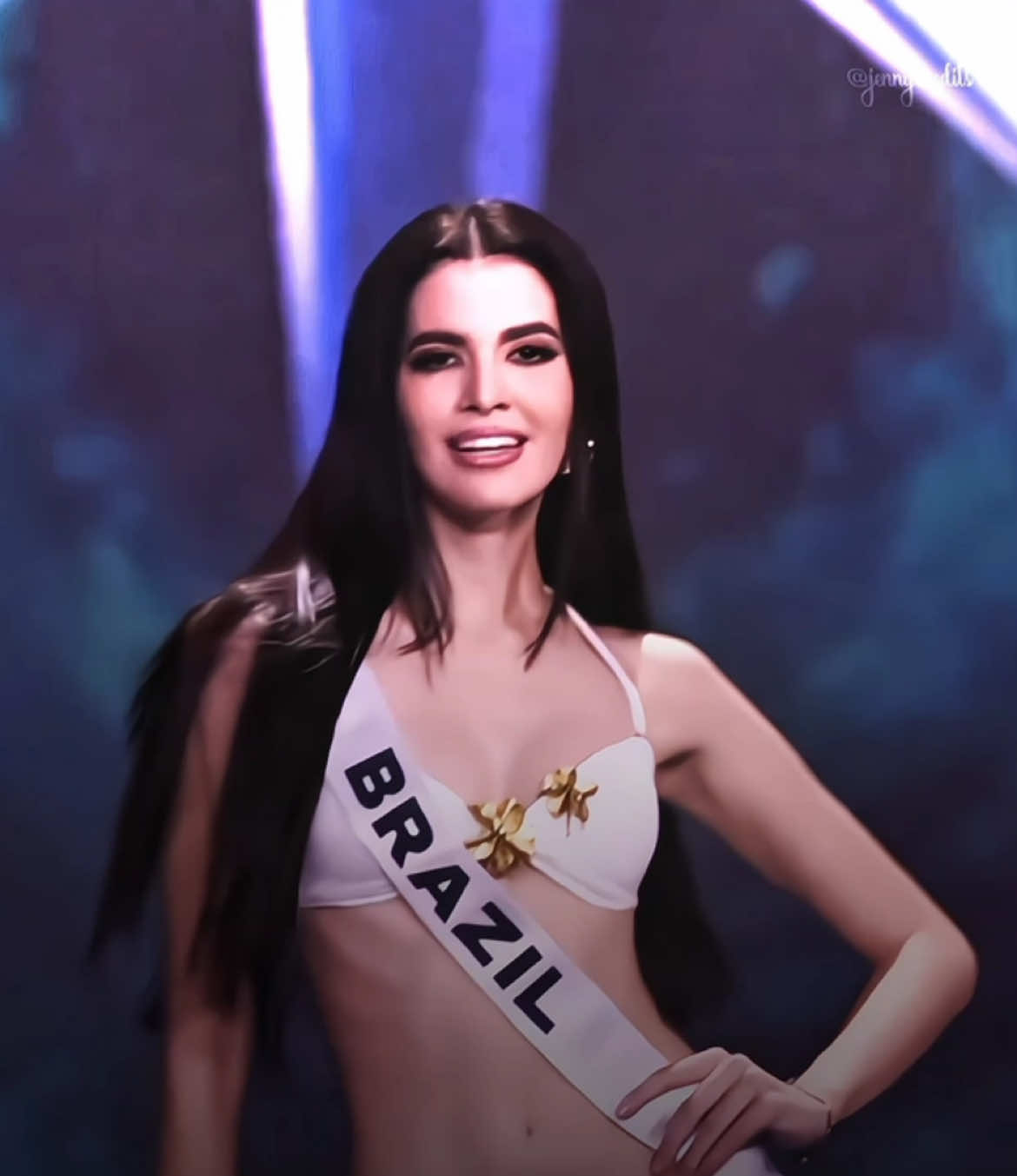 O concurso mais sem sentido onde uma passarela e produção fraca passa pro top 12 e miss com fogo e preparação não avança pro segundo corte. 🇧🇷💋 #mariagabrielalacerda #missbrasil #fy #brasil #missuniverso