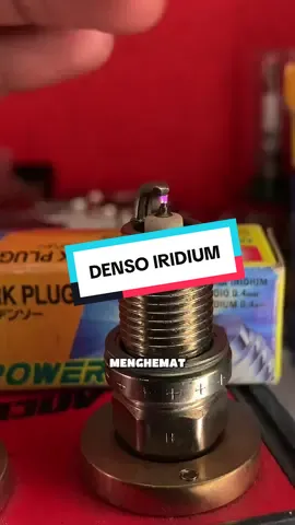 busi iridium denso original tipe dingin cocok untuk mobil-mobil lama/lawas#busimobil #busiiridium #denso #busisuperiridium #mobilkijang 