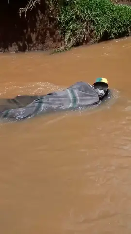 Pedii amekula moto kama shakazuluu😂🤣🤣🤣🤣