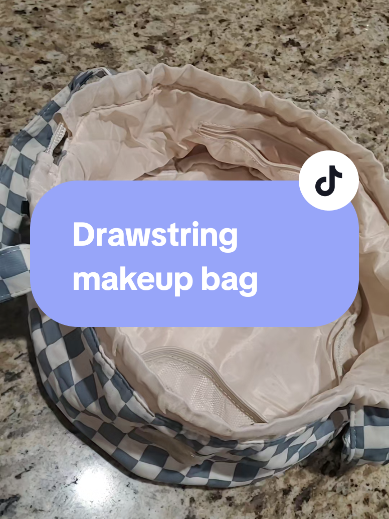 Perfect Perfect Perfect!!! Every girl would love this as a gift!!! Fits 5xs more then a makeup box! Easy for travel! The cutest colors and pattern! #drawstringmakeupbag #viral #tiktokshop #christmasgiftideas 