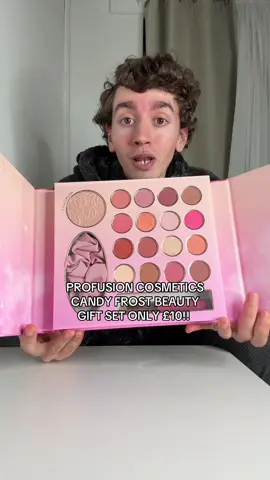 If you are stuck on a beauty Christmas gift, profusion cosmetics have released their candy frost glow beauty gift set!! Includes eyeshadow, highlighter, lip oil, and hair scrunchie! #profusioncosmetics #BeautyGifts #beautyset #blackfriday #tiktokmademebuyit 