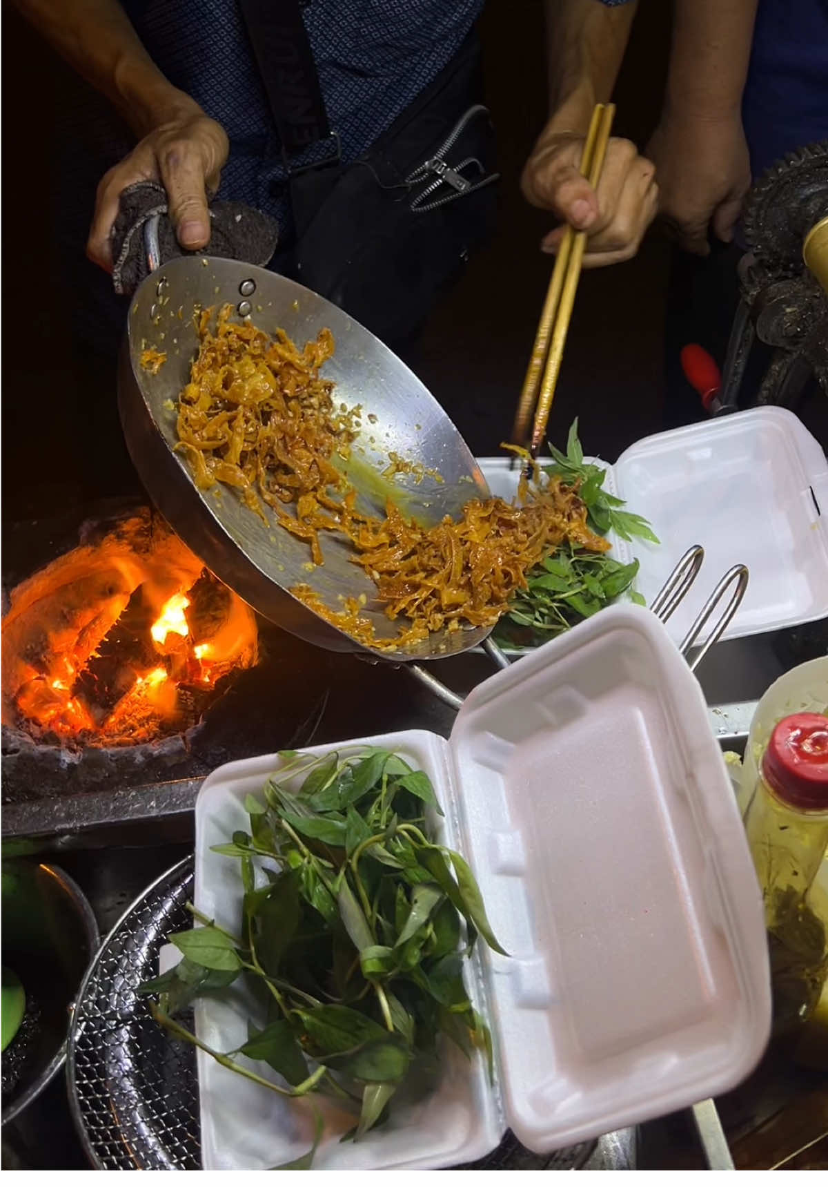 Nhìn cái là biết khô mực ở đâu liền 🦑🧈🌶️✨ #ancungtiktok #viral #saigon #food 