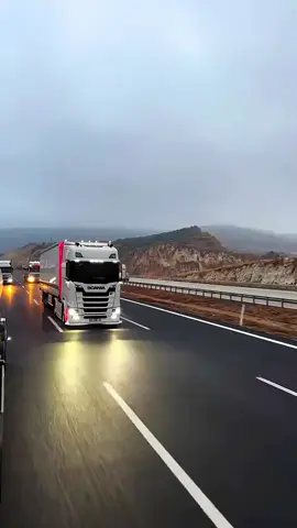 #شاحنات_مرسيدس_بنز🇩🇪 #الشعب_الصيني_ماله_حل😂😂 